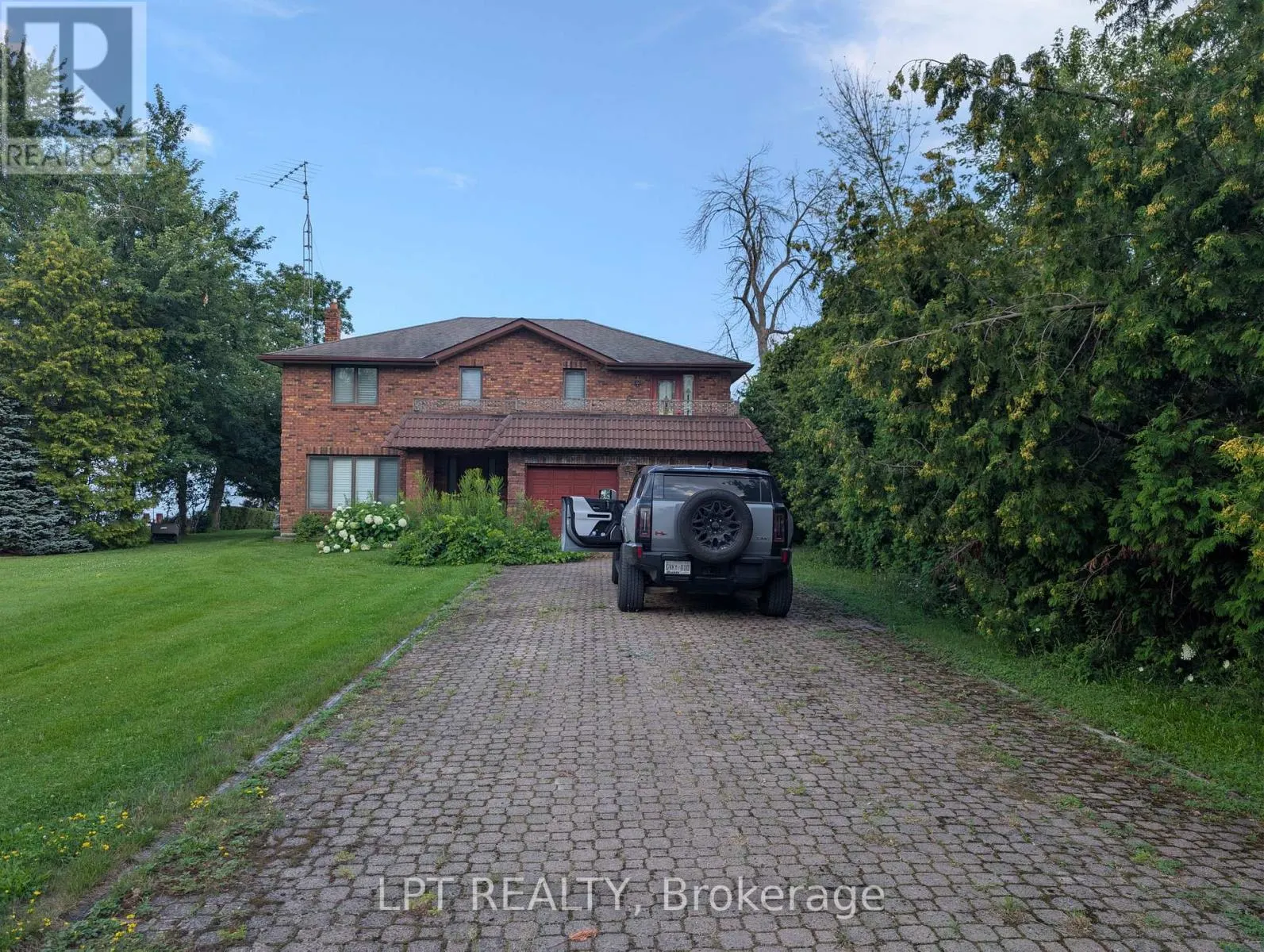 47 PARKSIDE DRIVE