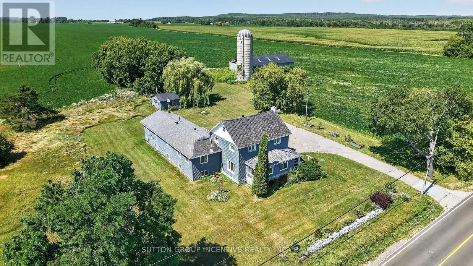 160 LAFONTAINE ROAD W