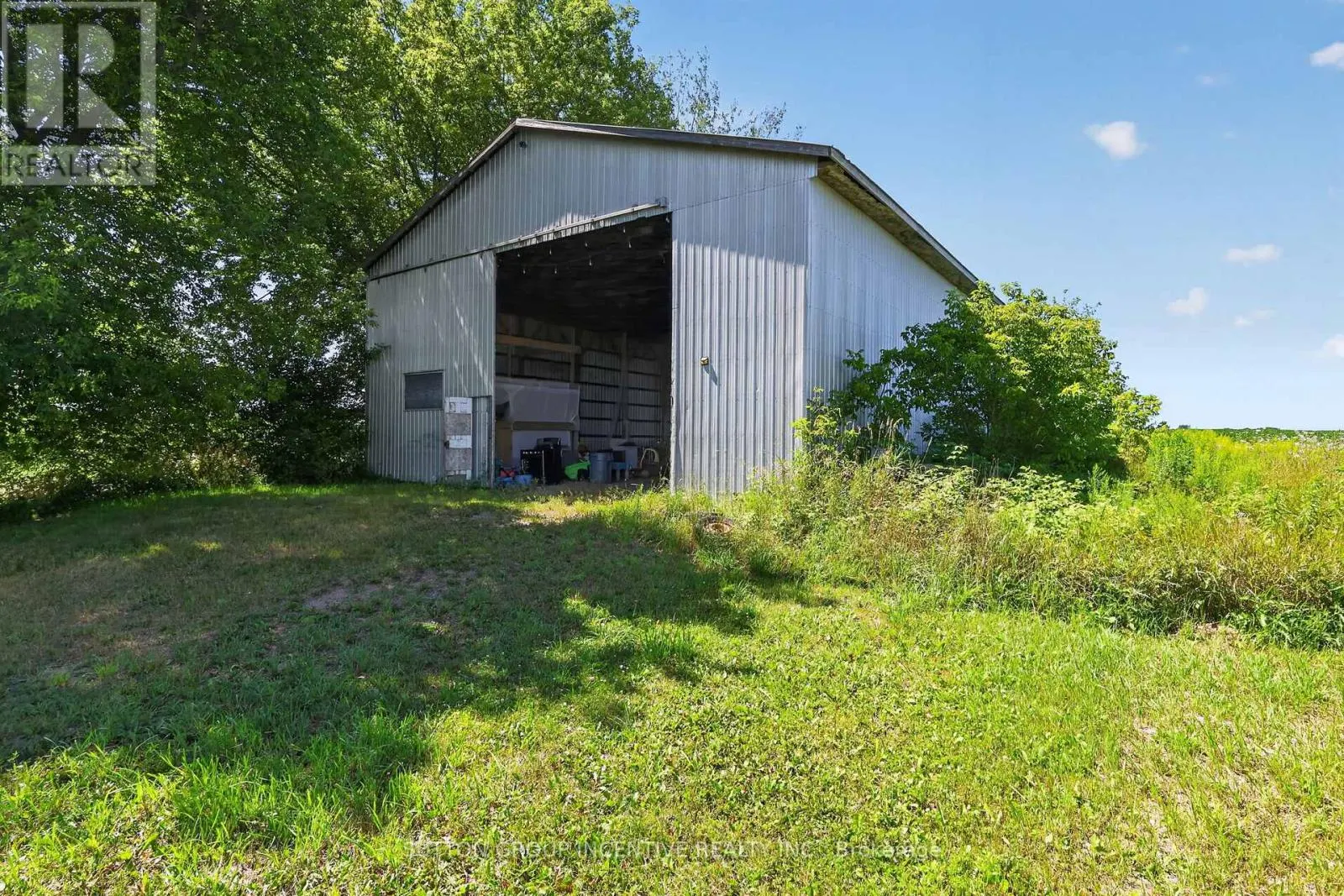 160 LAFONTAINE ROAD W