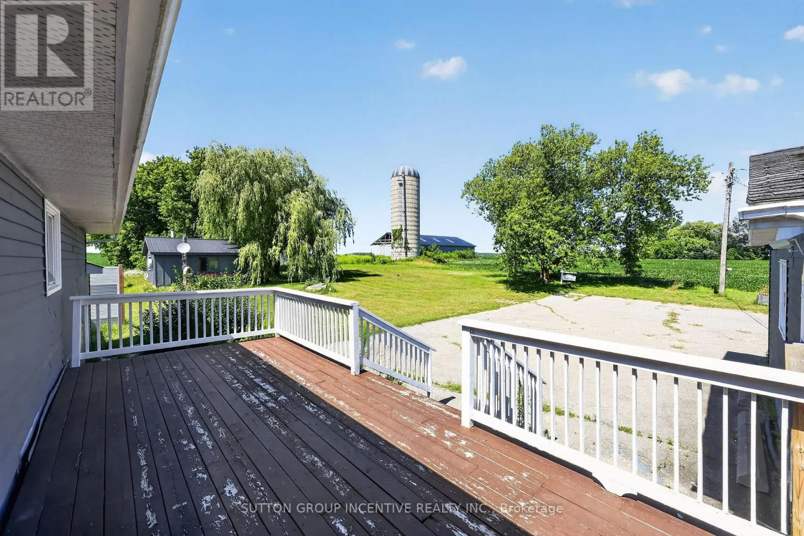 160 LAFONTAINE ROAD W