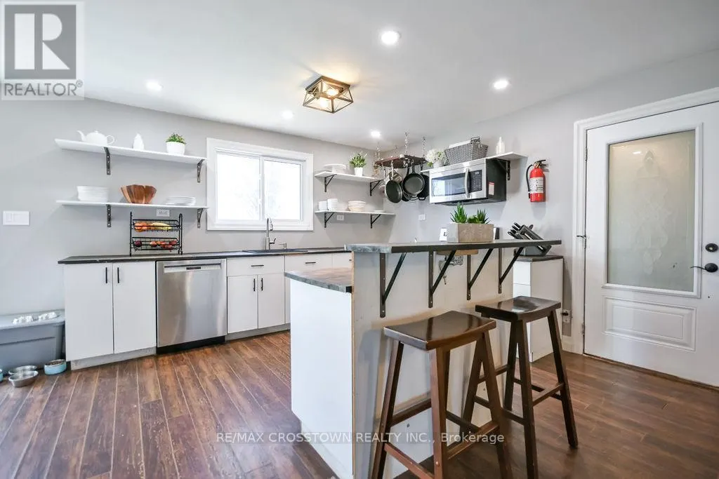 461 BARNES AVENUE