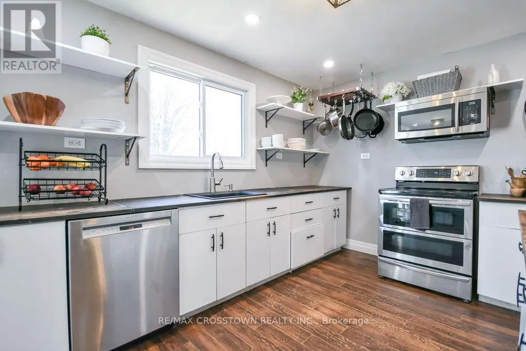 461 BARNES AVENUE