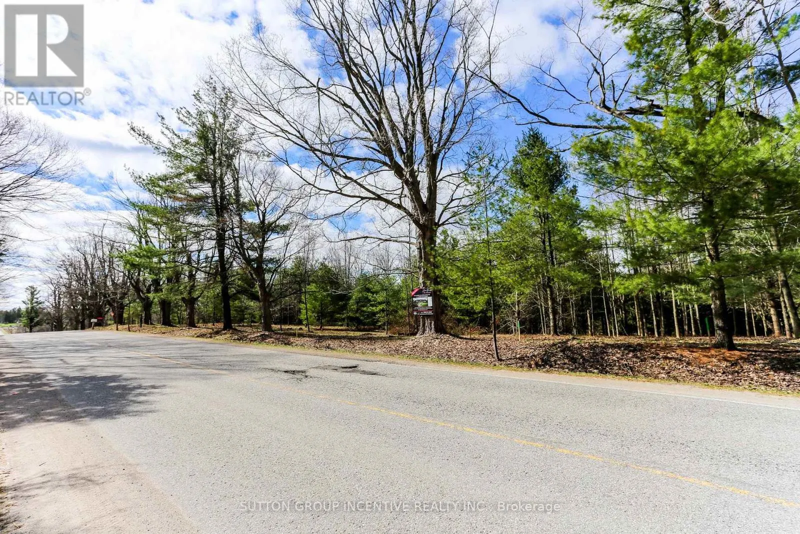 2790 OLD SECOND ROAD S