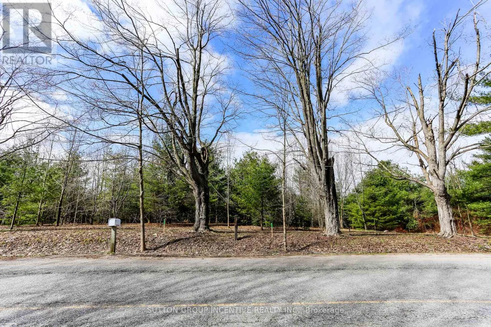 2790 OLD SECOND ROAD S