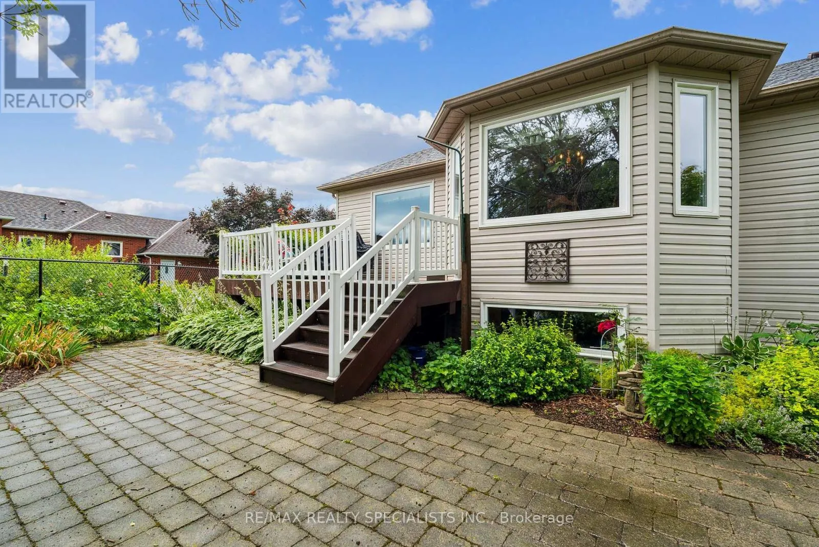 22 LAMONT CREEK DRIVE