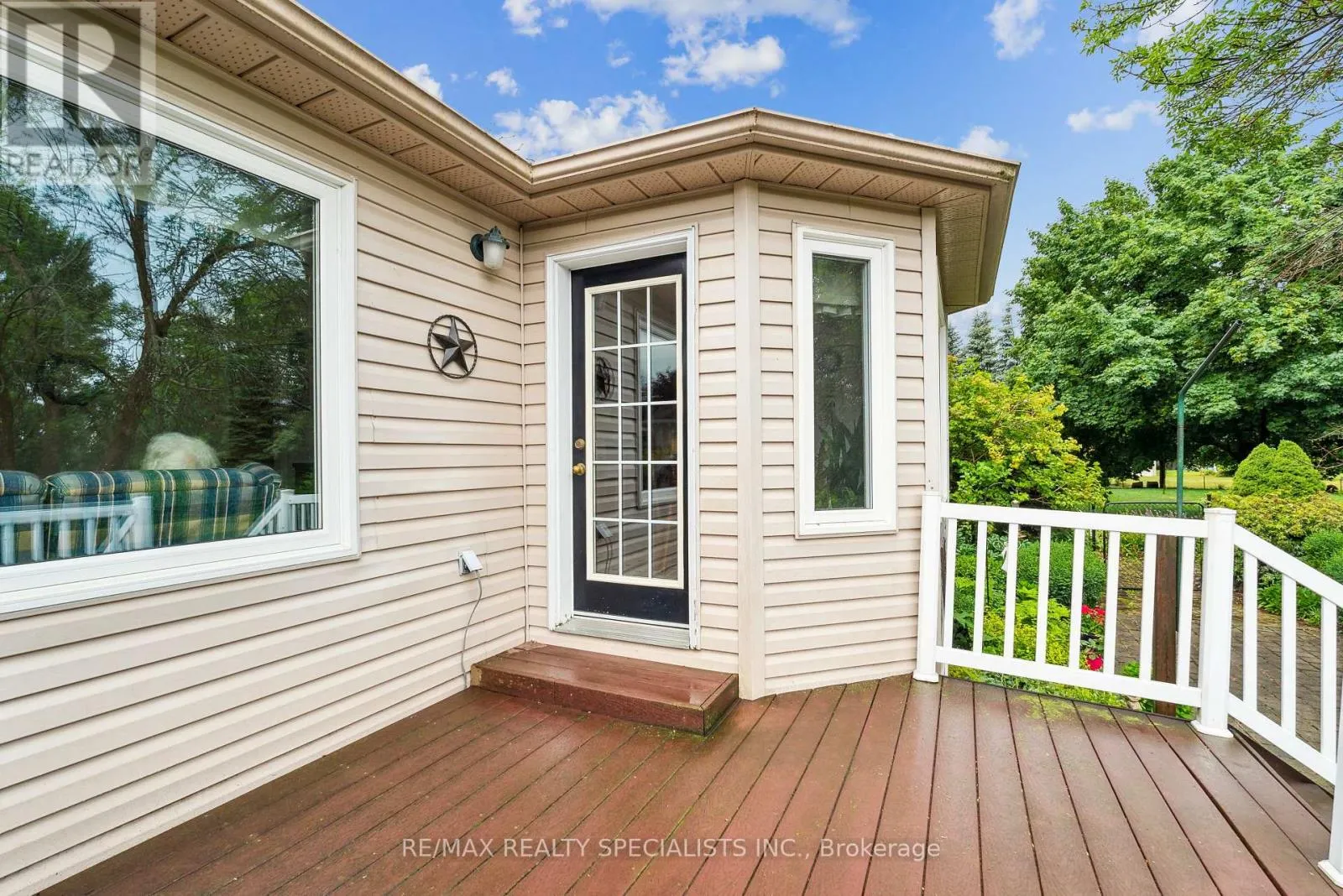 22 LAMONT CREEK DRIVE