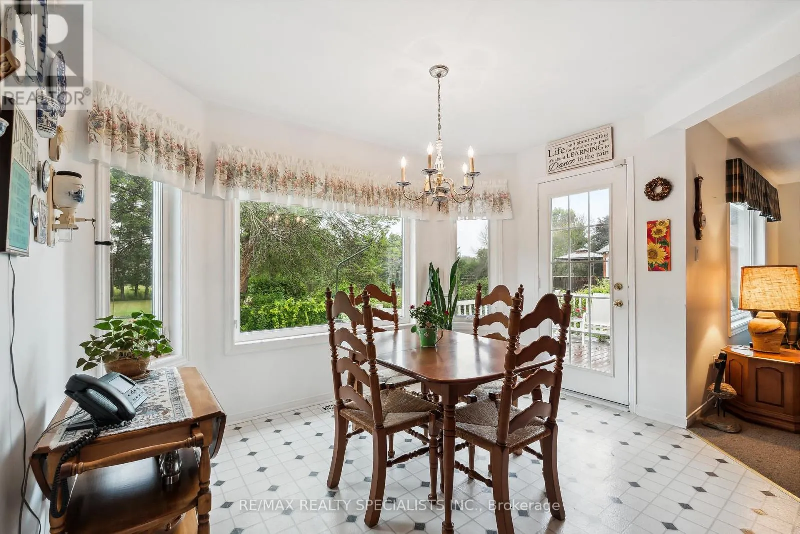 22 LAMONT CREEK DRIVE