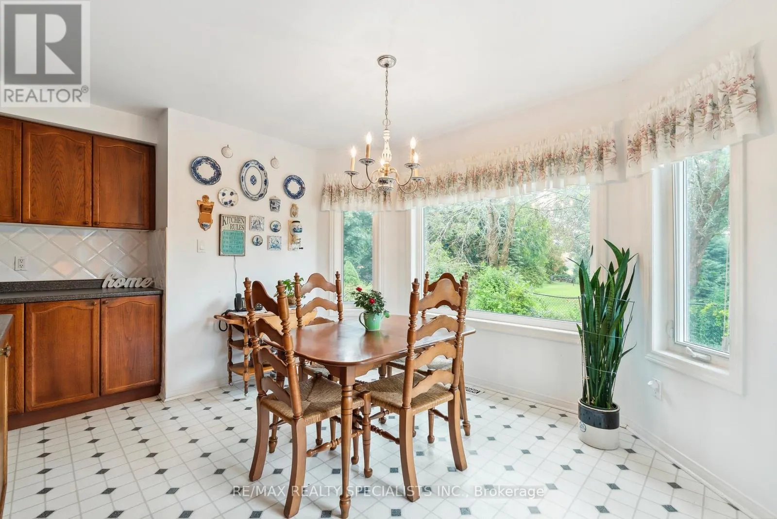22 LAMONT CREEK DRIVE