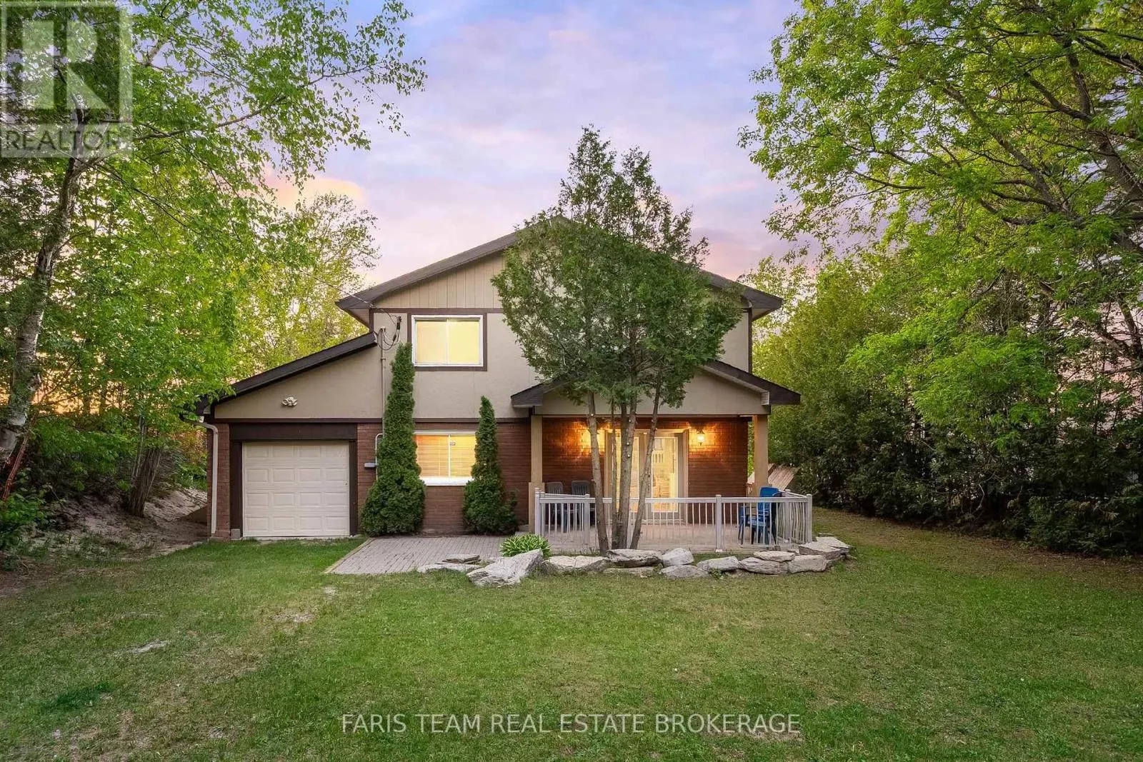 1787 CHAMPLAIN ROAD
