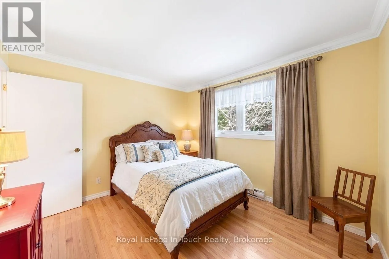 756 CHAMPLAIN ROAD