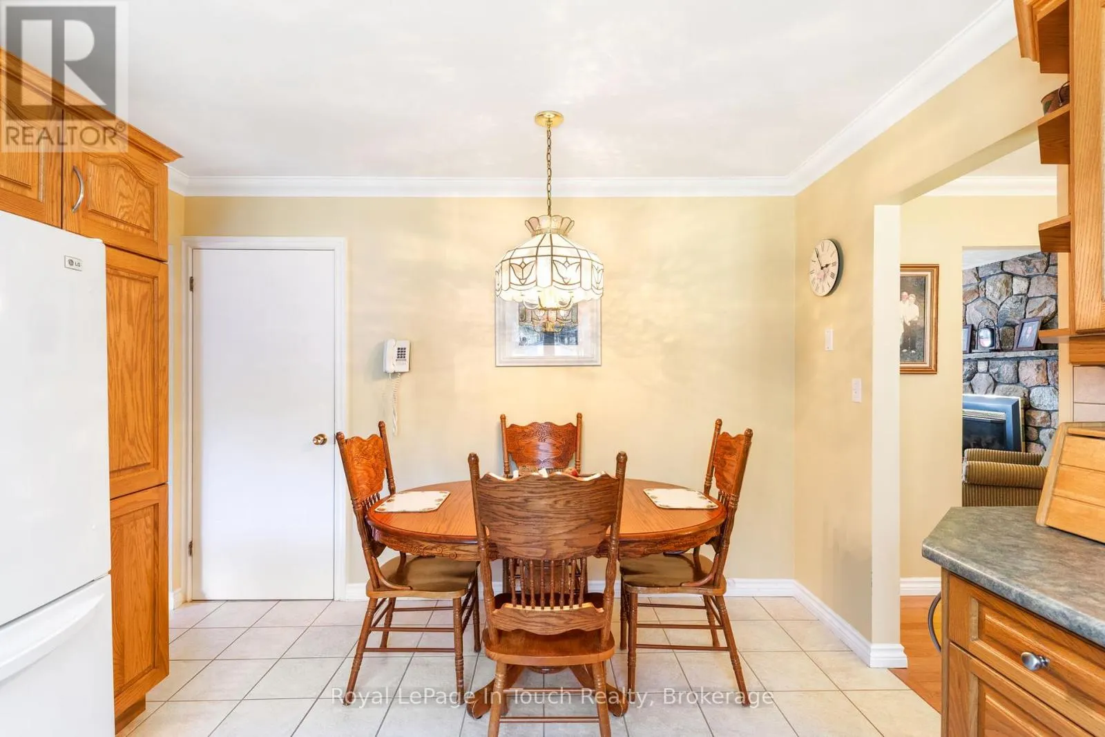 756 CHAMPLAIN ROAD