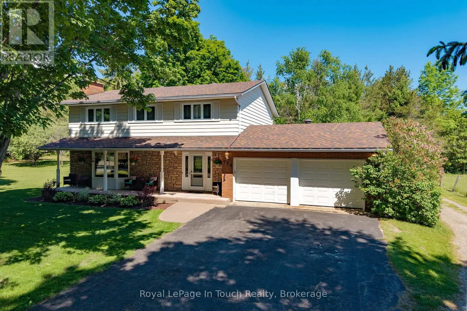 756 CHAMPLAIN ROAD