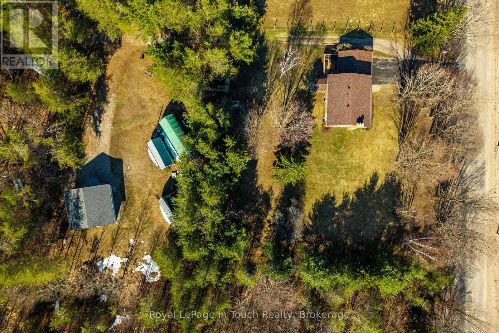 756 CHAMPLAIN ROAD