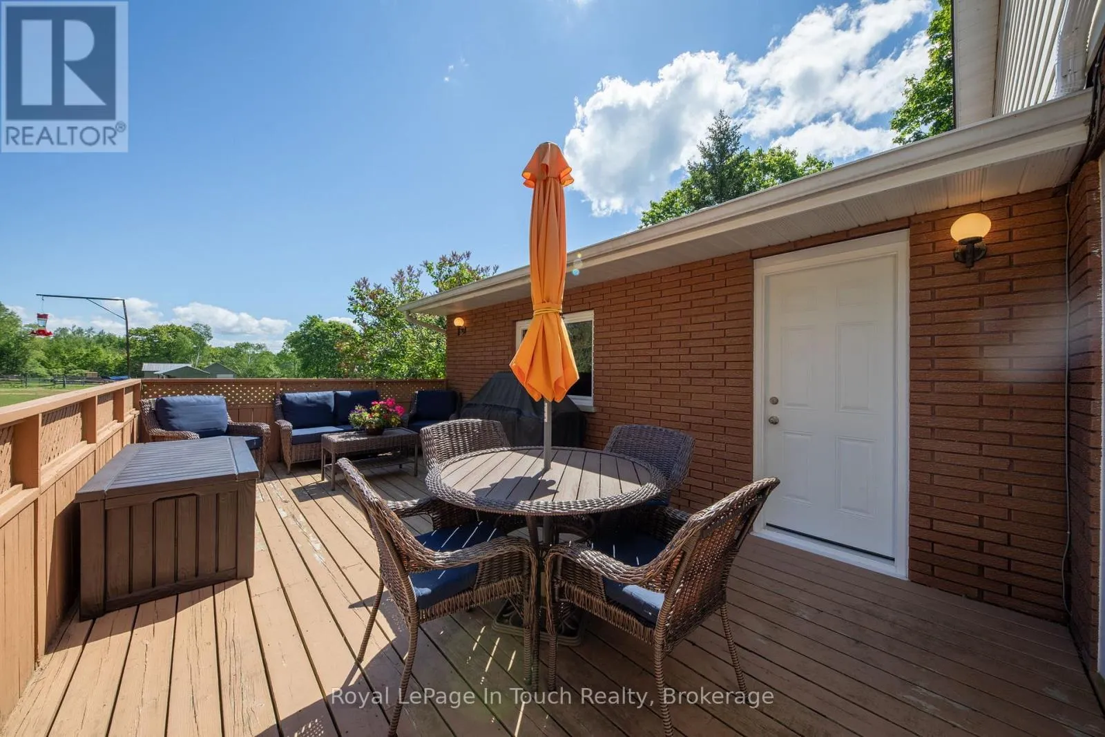 756 CHAMPLAIN ROAD