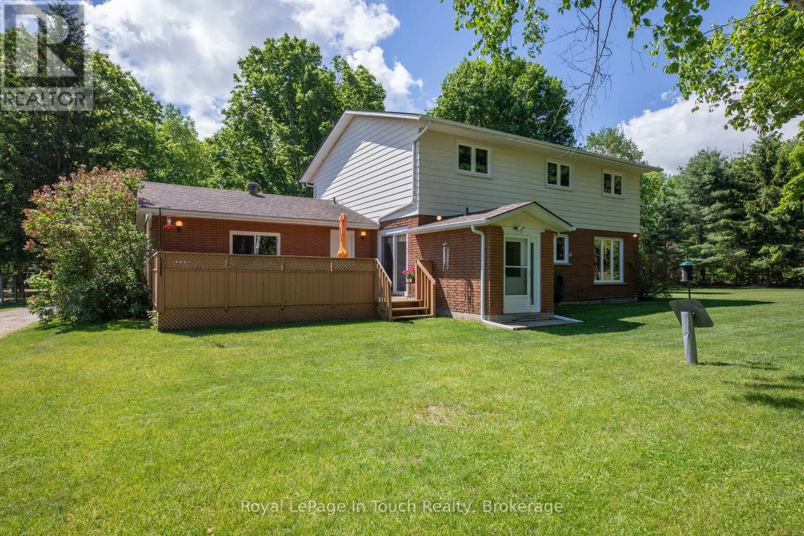 756 CHAMPLAIN ROAD