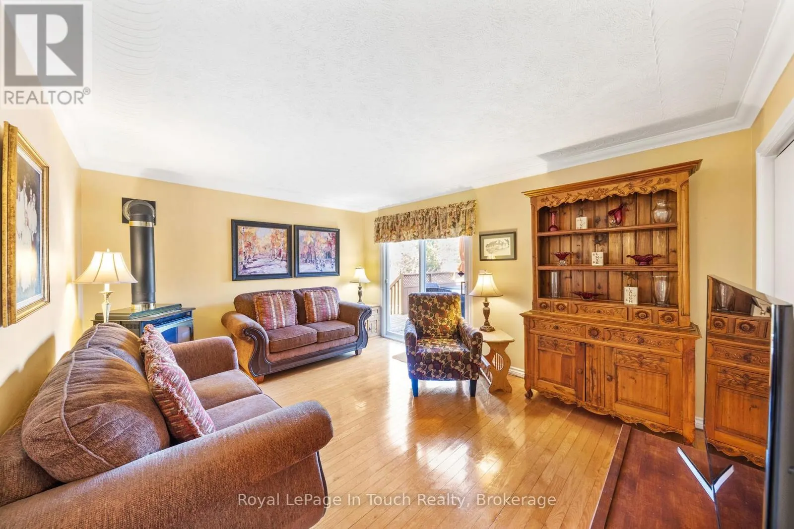 756 CHAMPLAIN ROAD