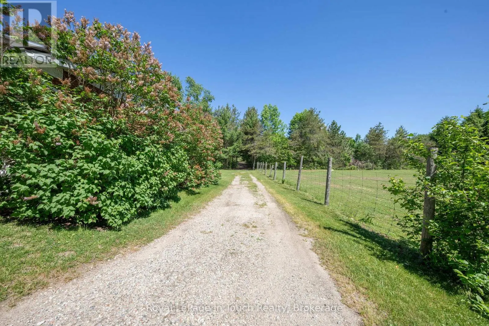 756 CHAMPLAIN ROAD