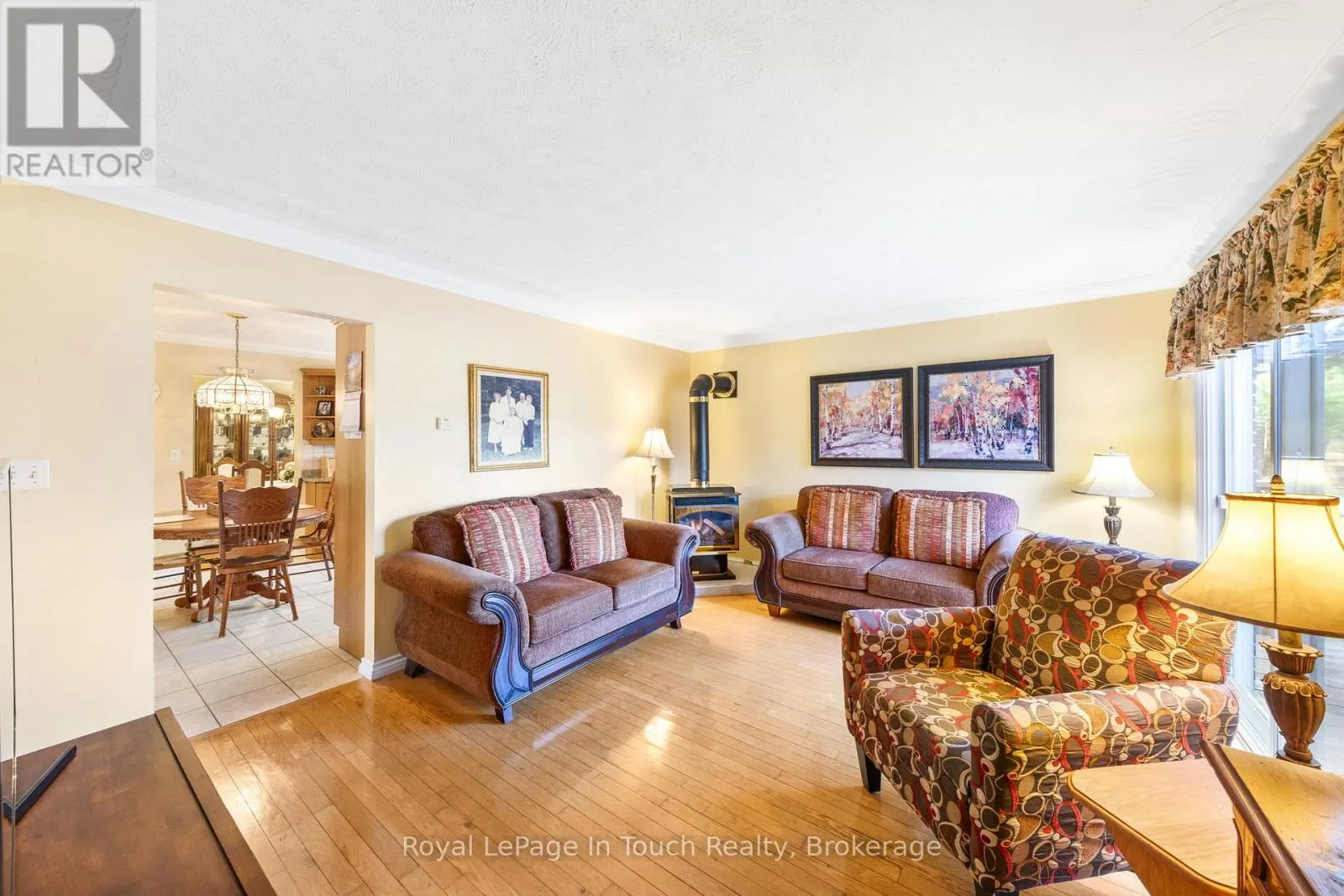 756 CHAMPLAIN ROAD