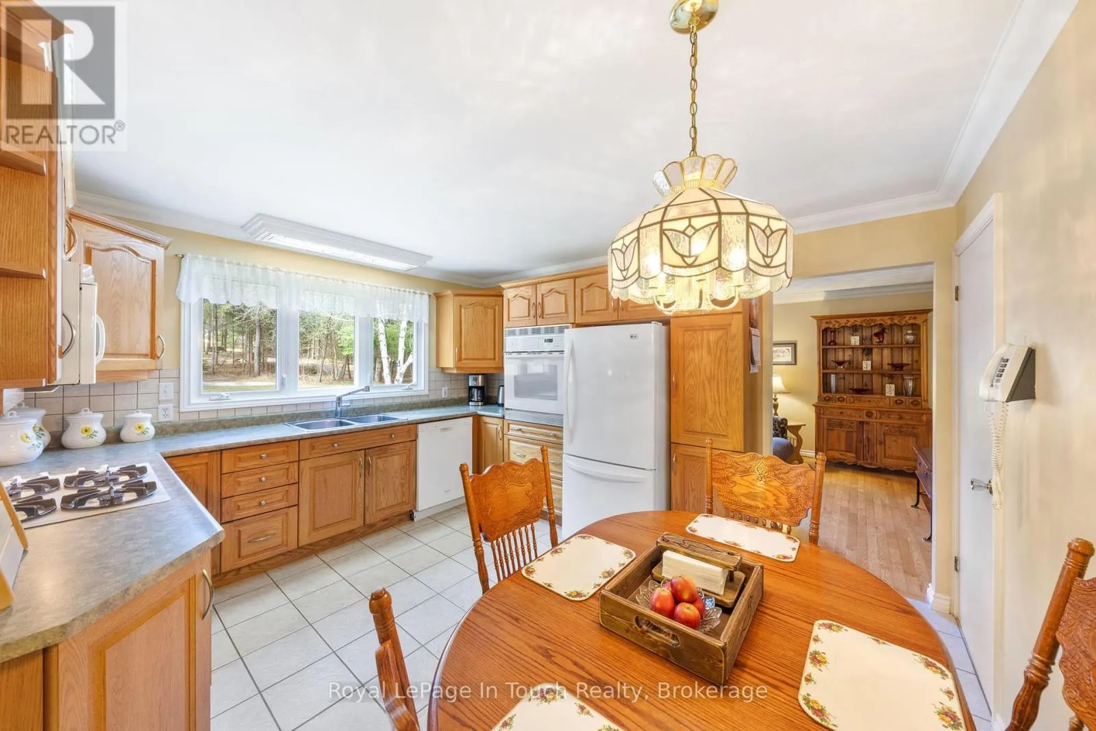 756 CHAMPLAIN ROAD