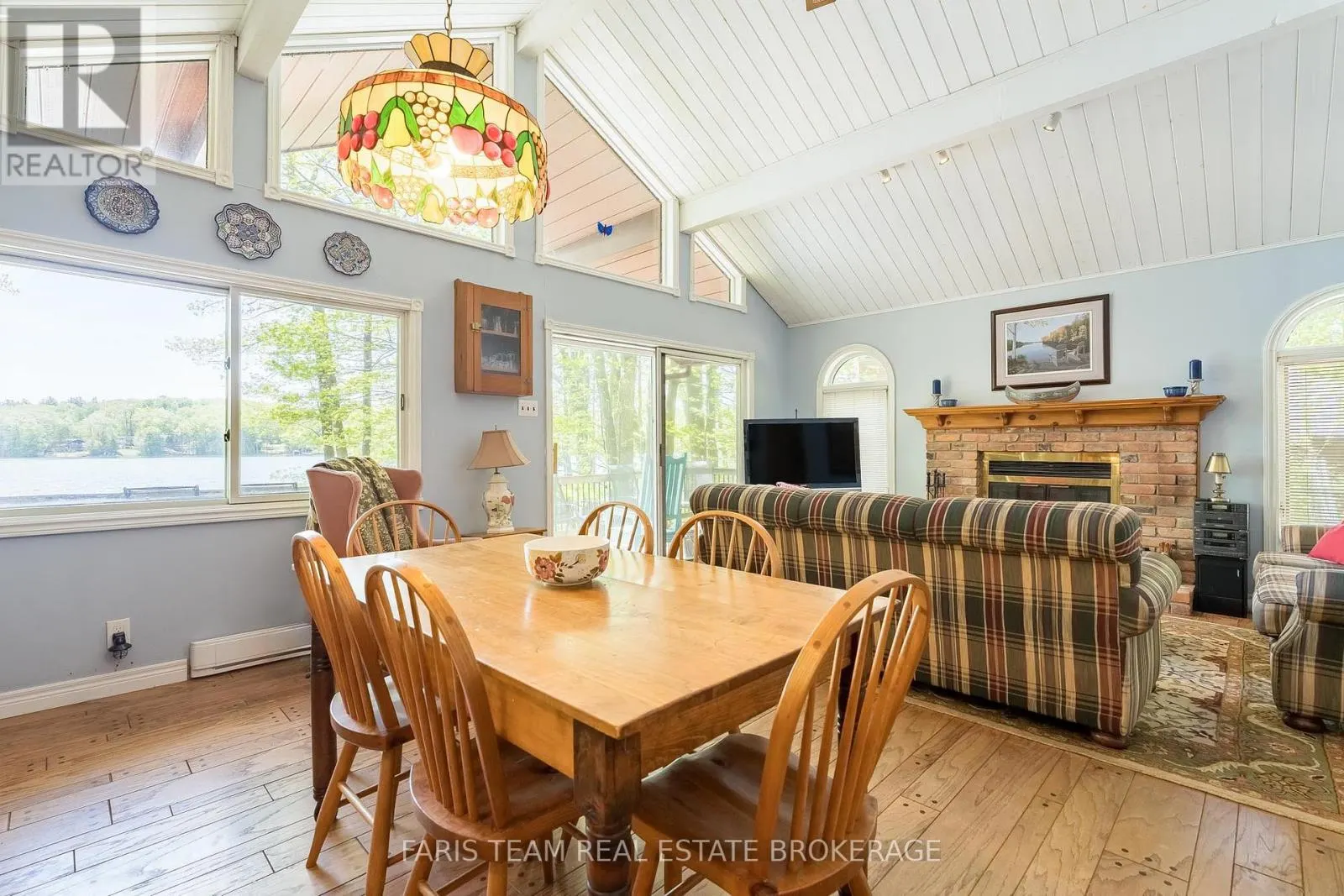 112 FARLAIN LAKE ROAD E