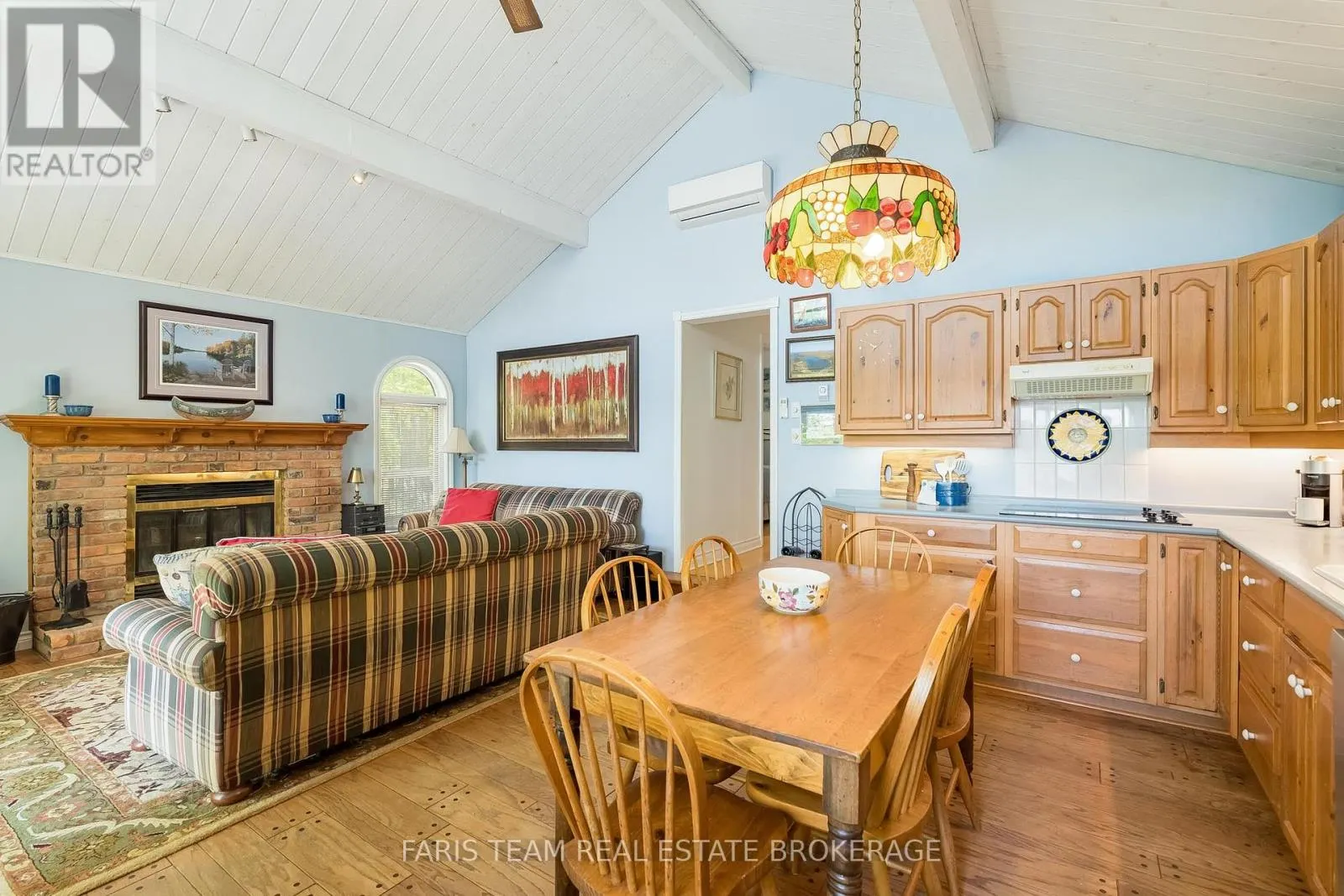 112 FARLAIN LAKE ROAD E