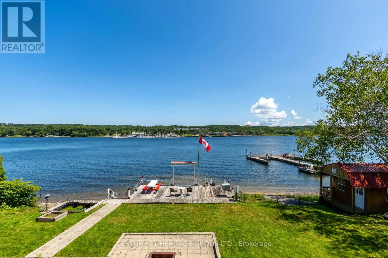 405 CHAMPLAIN ROAD