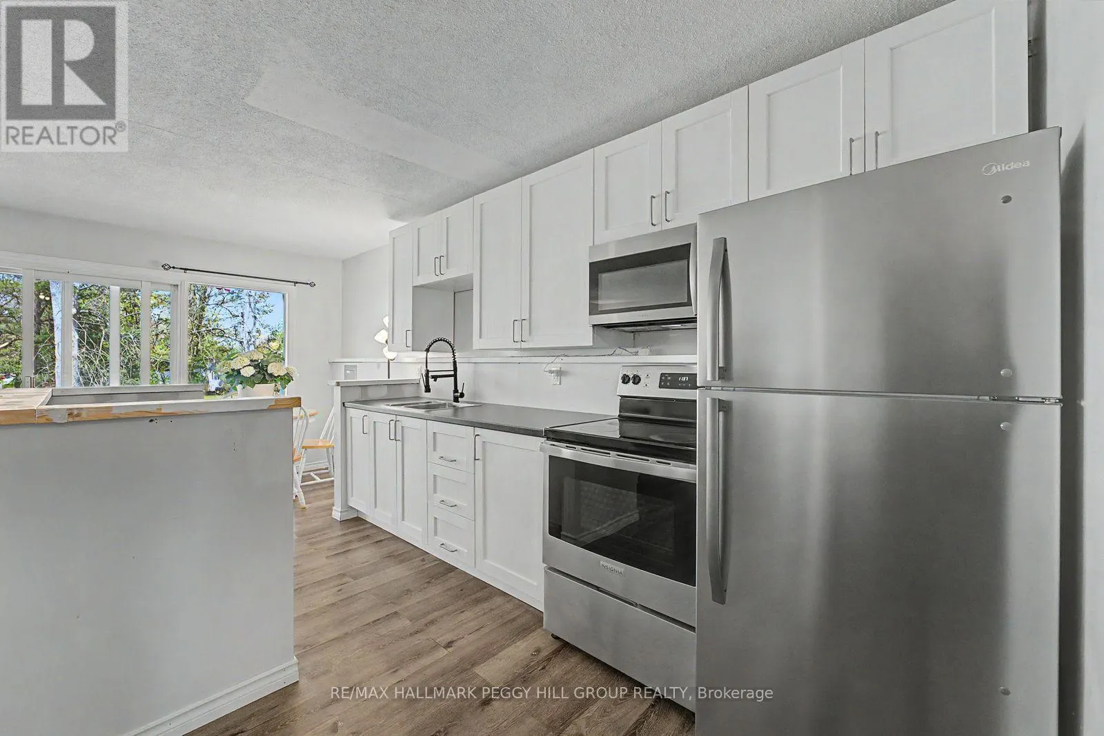 22 OLIVE CRESCENT