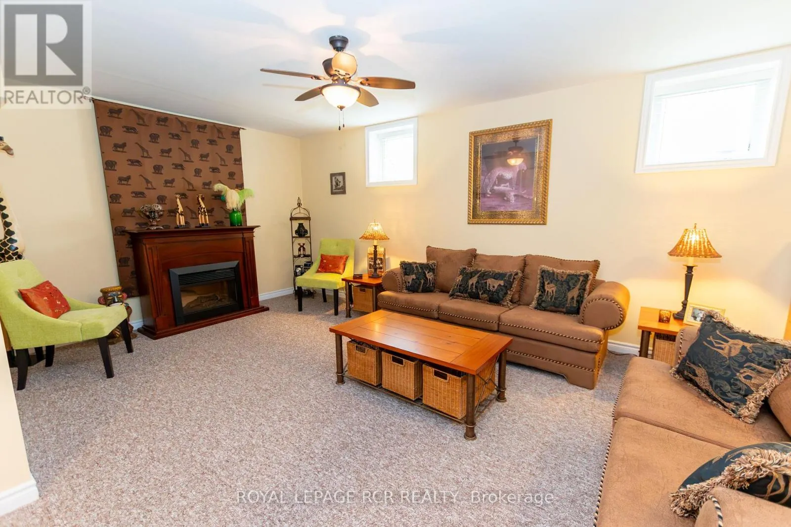 135 WHITE SANDS WAY