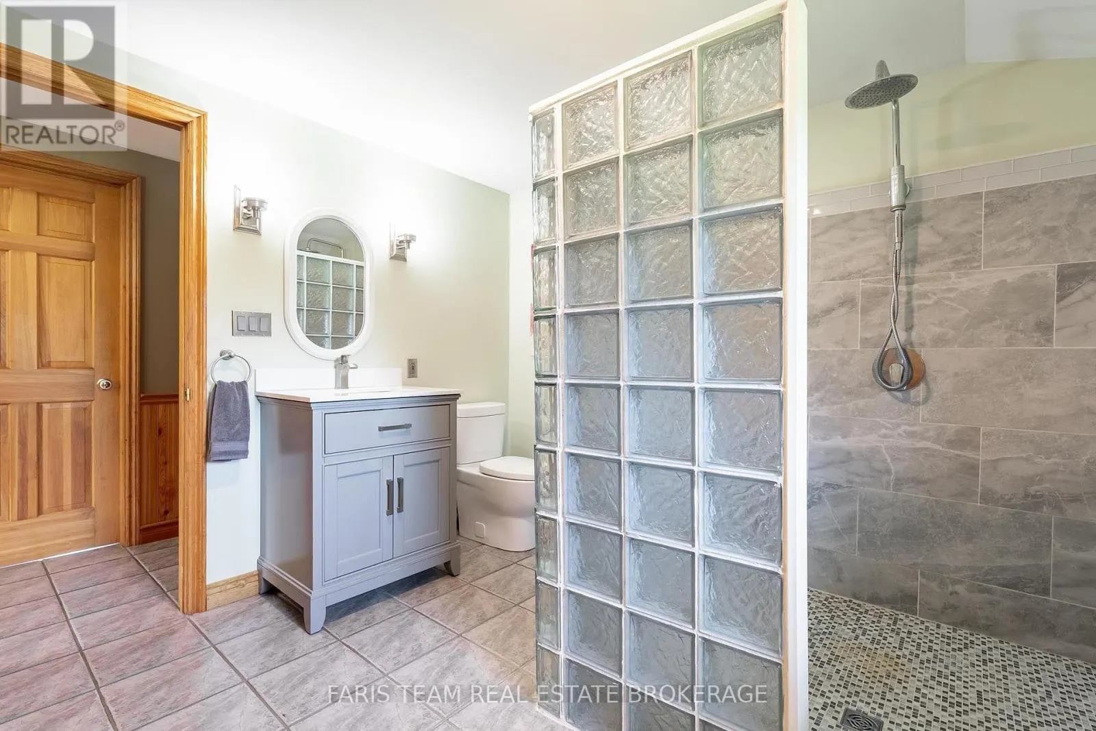 2289 KINNEAR SIDE ROAD