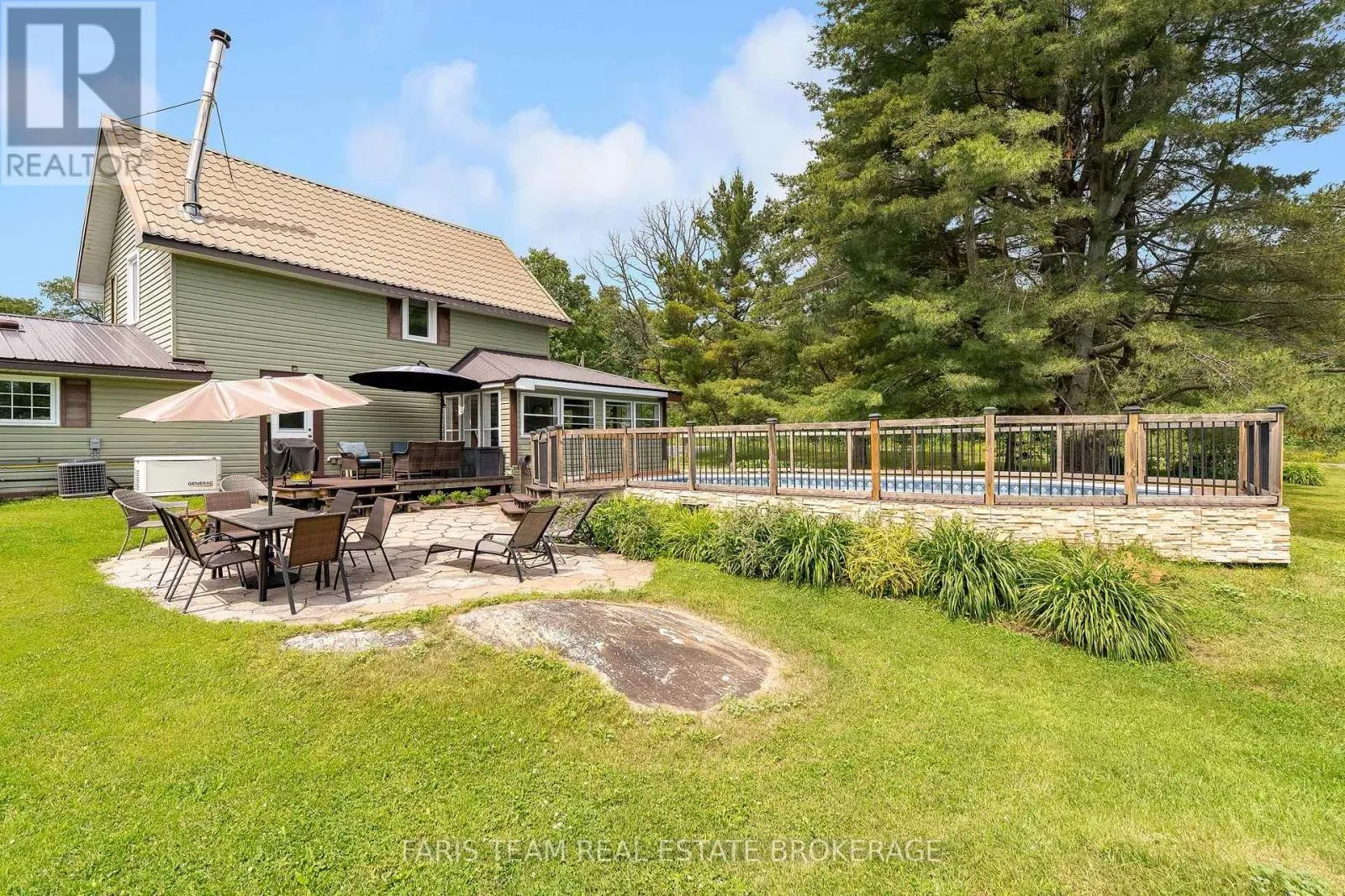 2289 KINNEAR SIDE ROAD