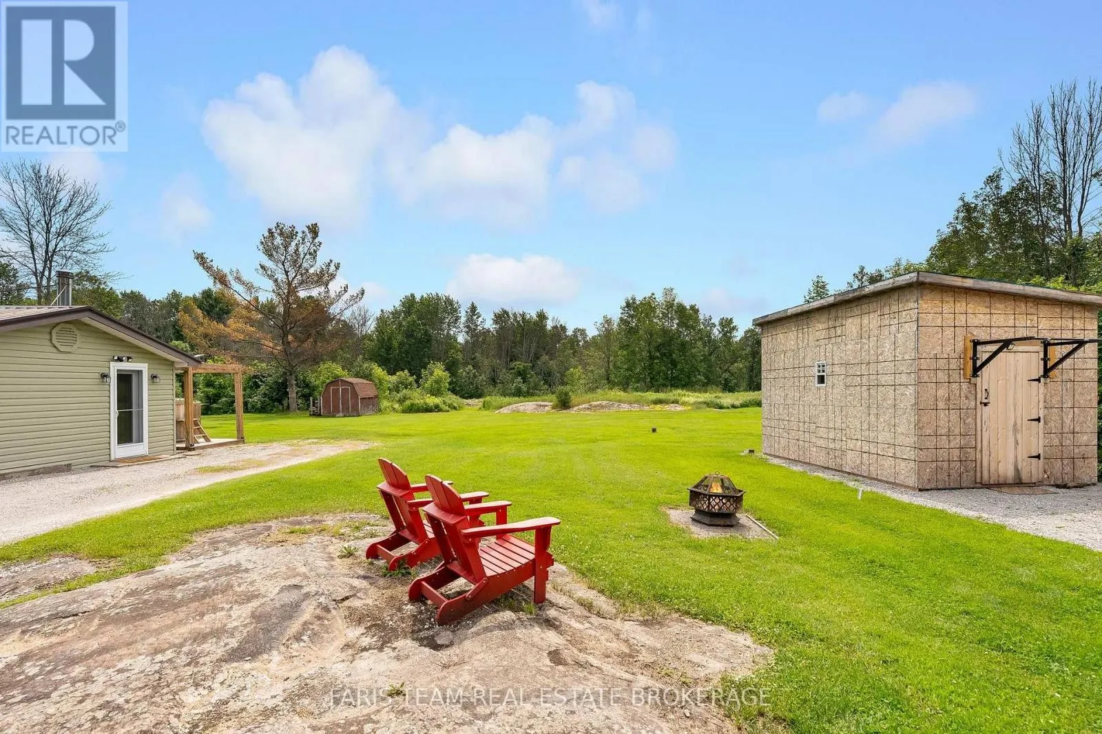 2289 KINNEAR SIDE ROAD