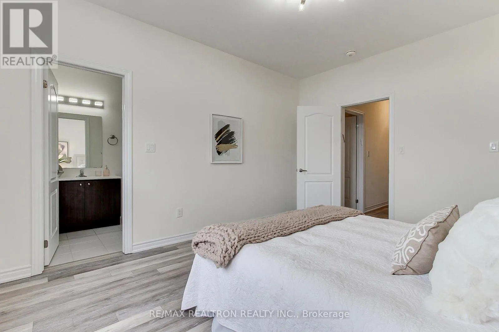 3046 MONARCH DRIVE