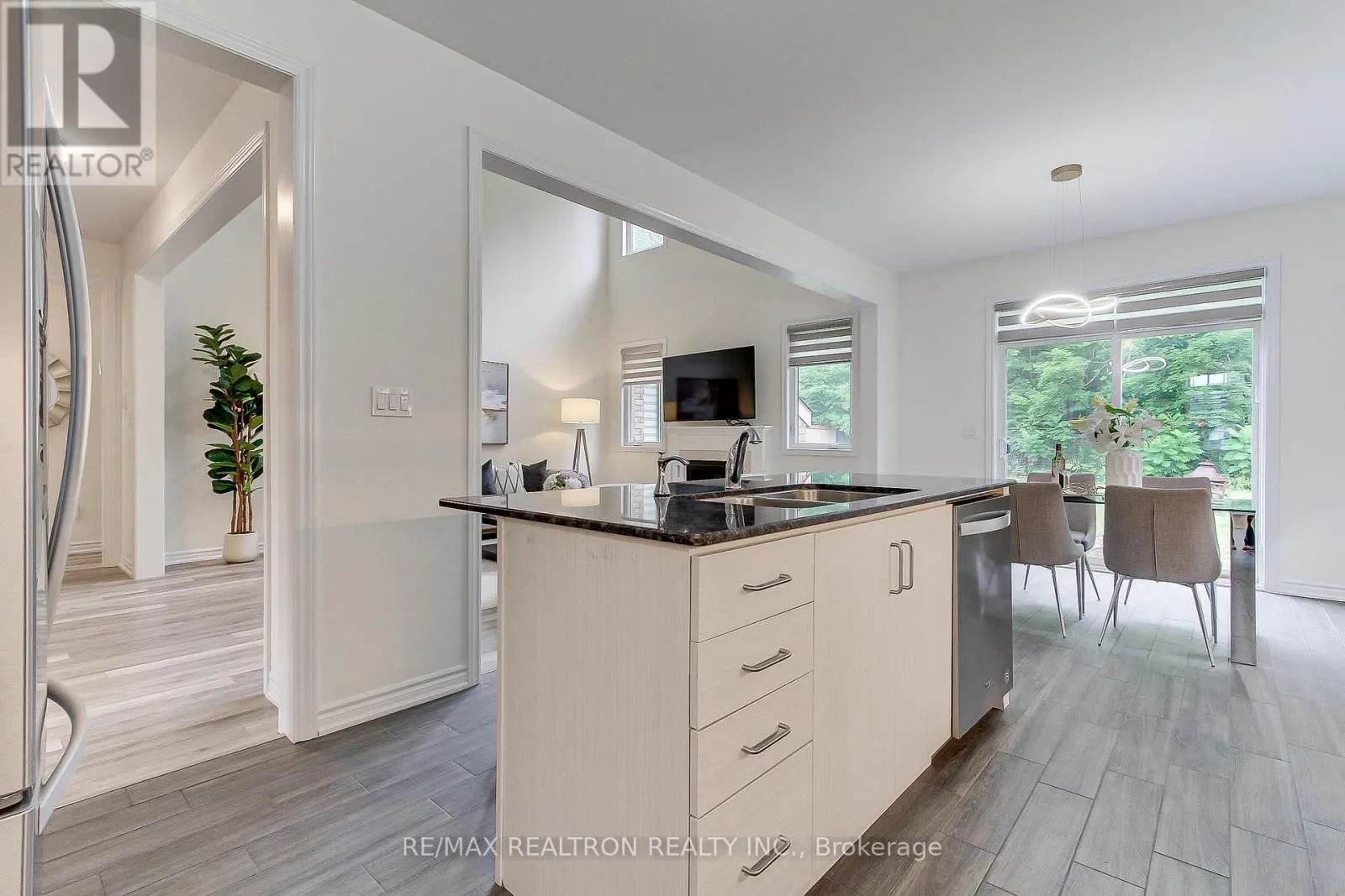 3046 MONARCH DRIVE
