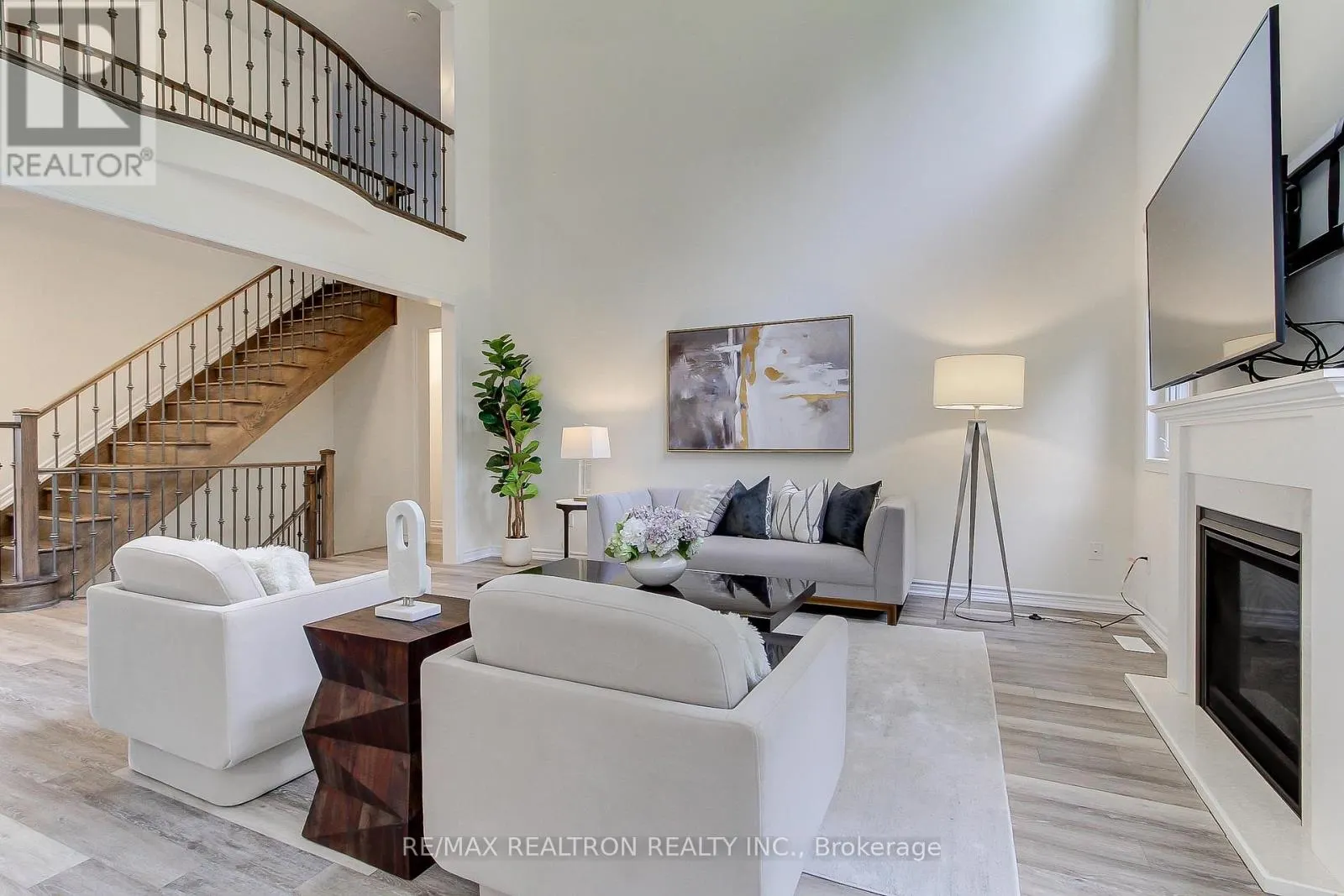 3046 MONARCH DRIVE
