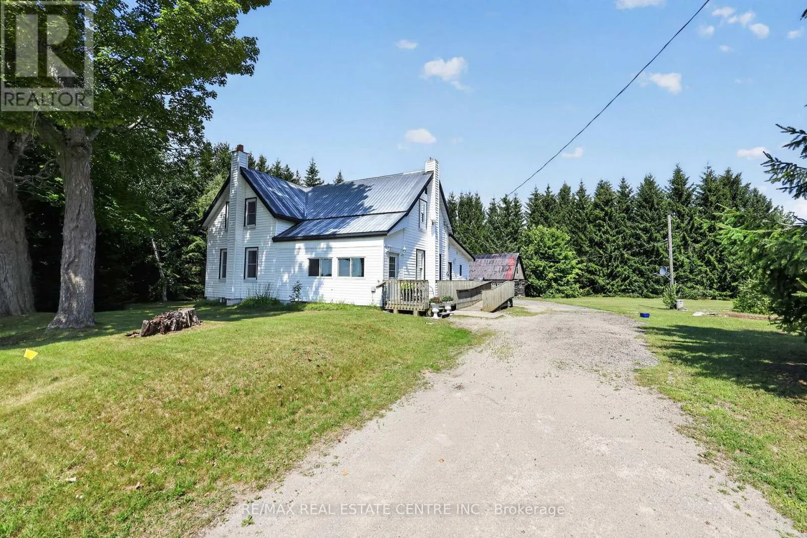 652 CONCESSION 18 W