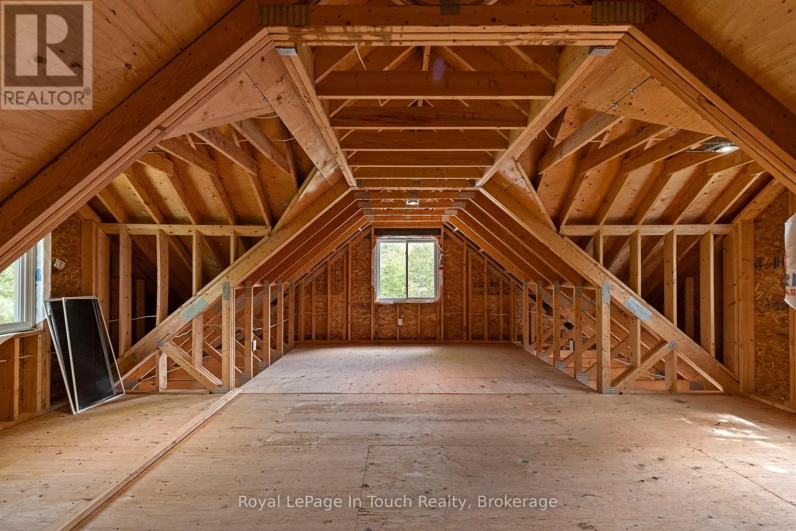 3946 EAST SHORE ROAD