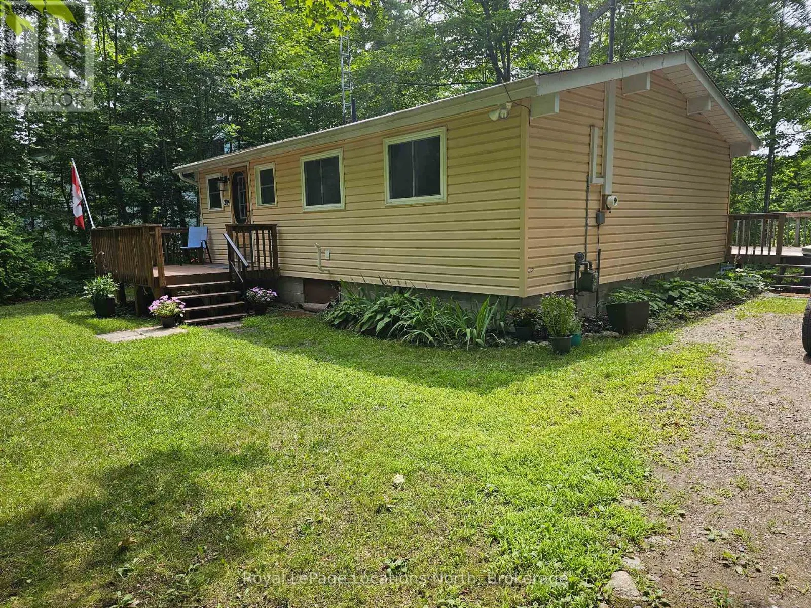 1204 TINY BEACHES ROAD NORTH ROAD N