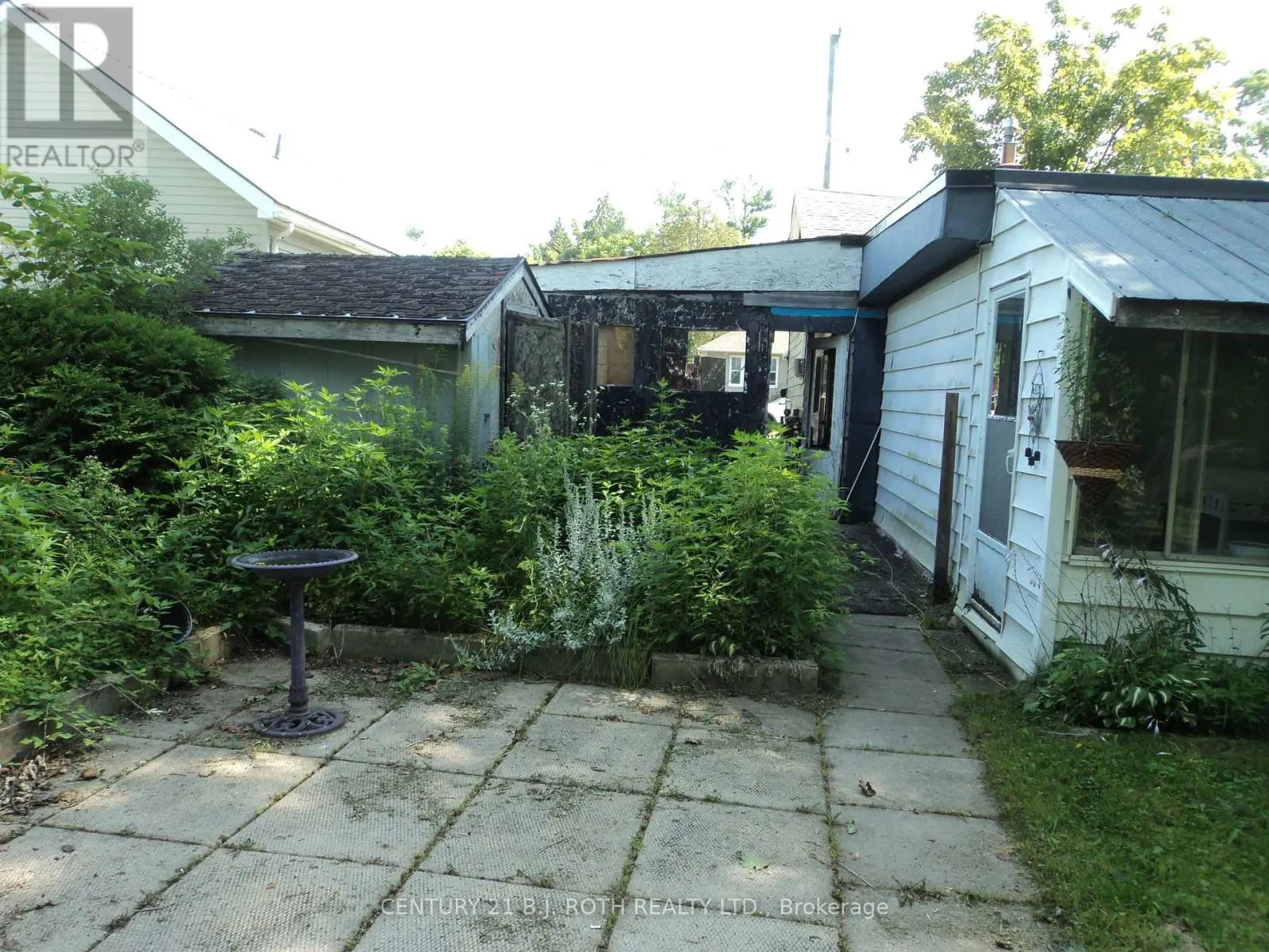 137 DUFFERIN STREET