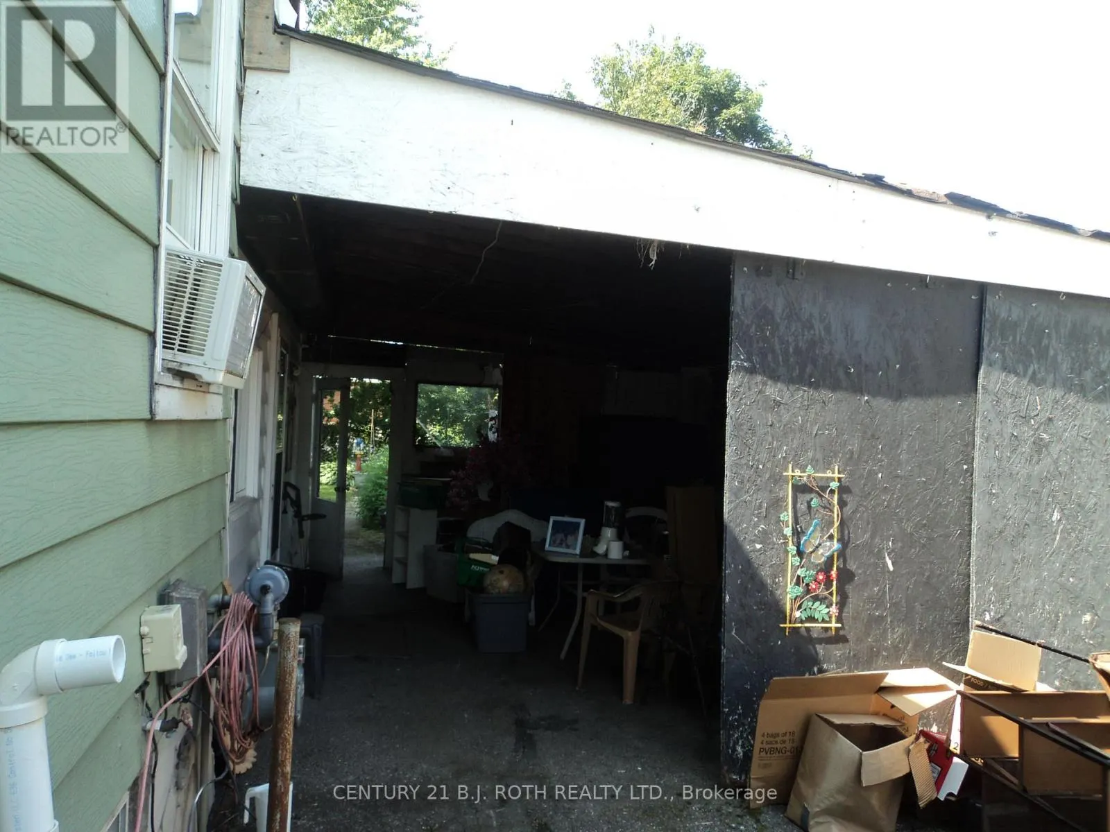 137 DUFFERIN STREET