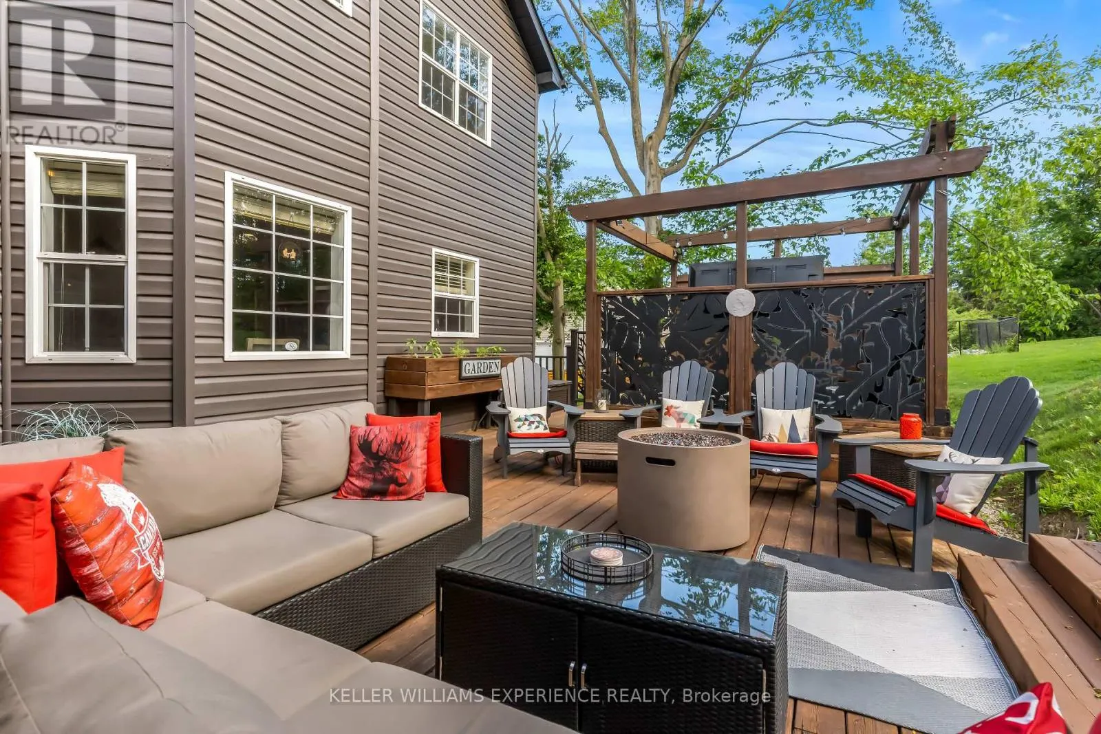 4254 FOREST WOOD DRIVE
