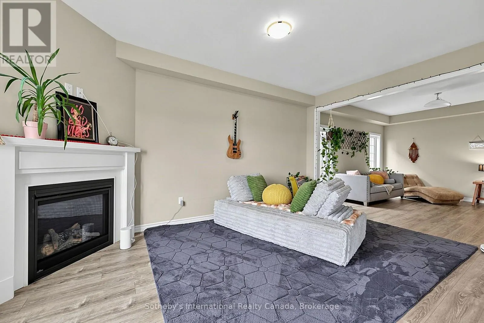 270 SPRINGFIELD CRESCENT