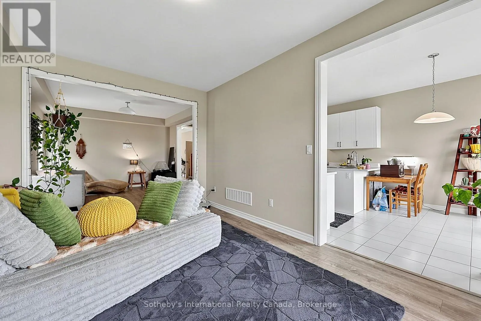 270 SPRINGFIELD CRESCENT
