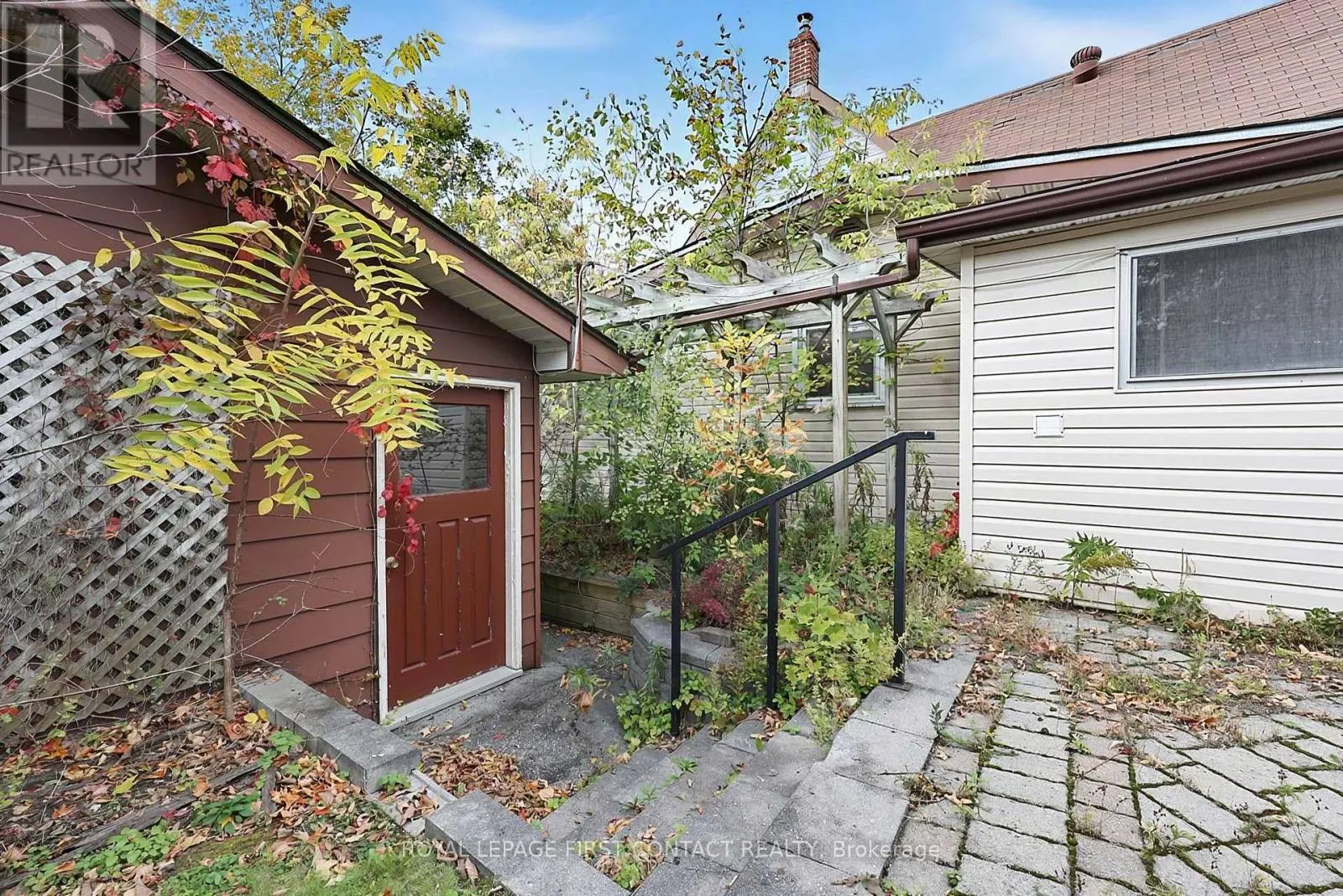 43 FITTONS ROAD W