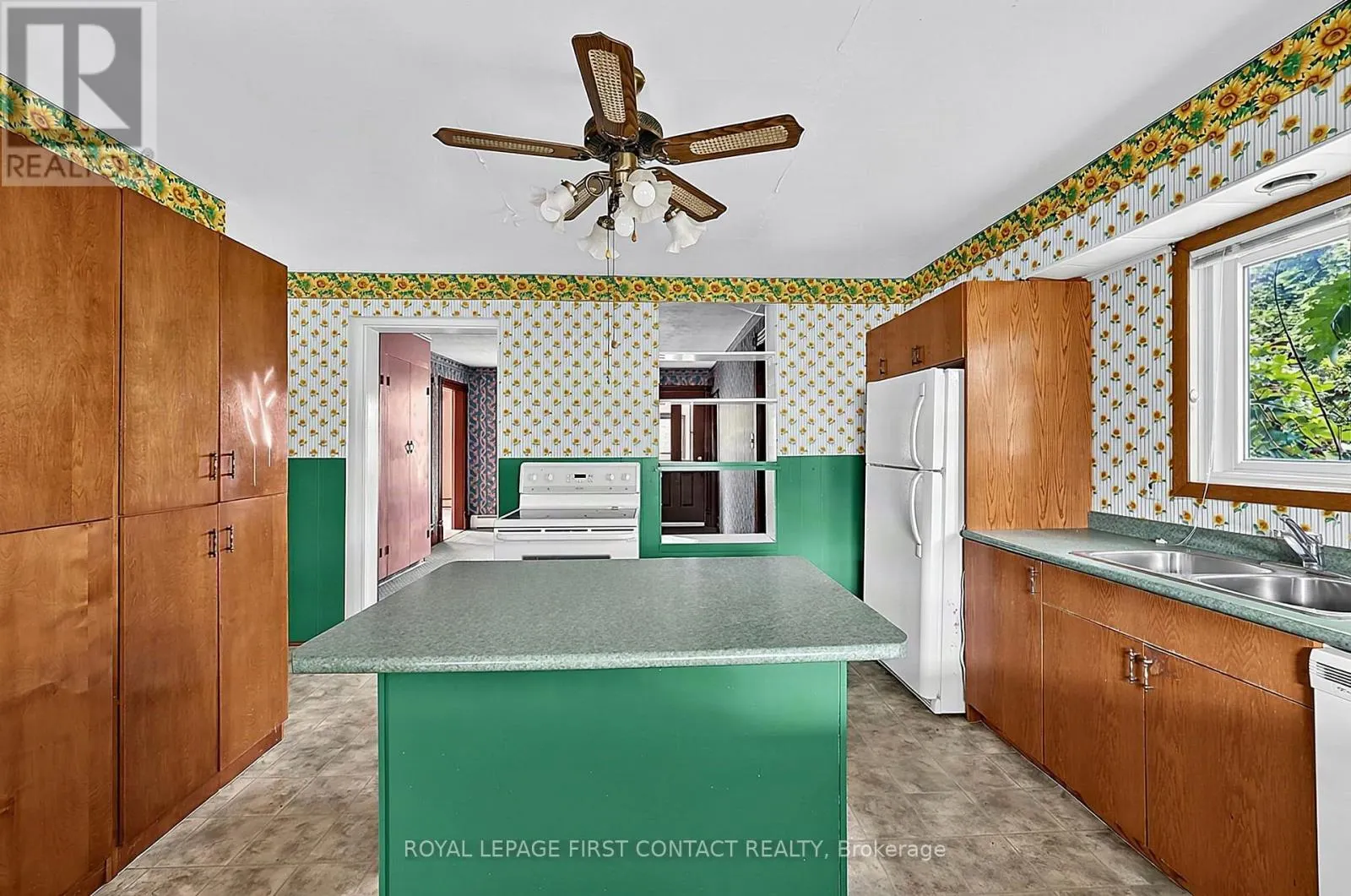 43 FITTONS ROAD W