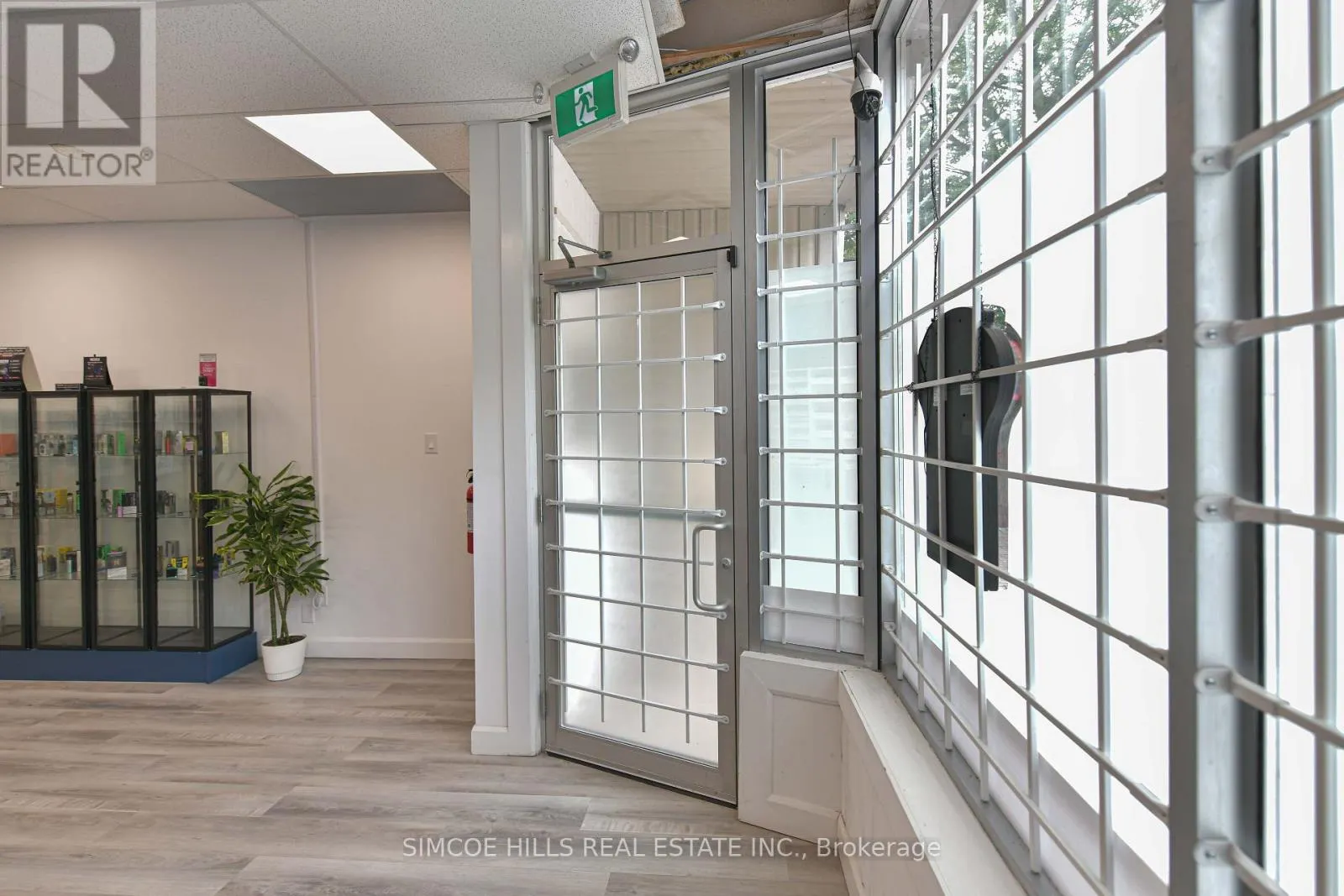 33 MISSISSAGA STREET W
