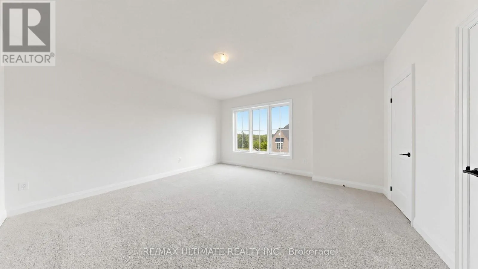 12 ALDWINCKLE AVENUE