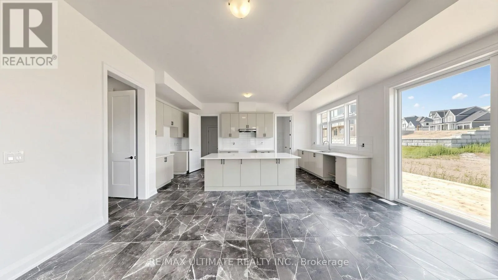 12 ALDWINCKLE AVENUE