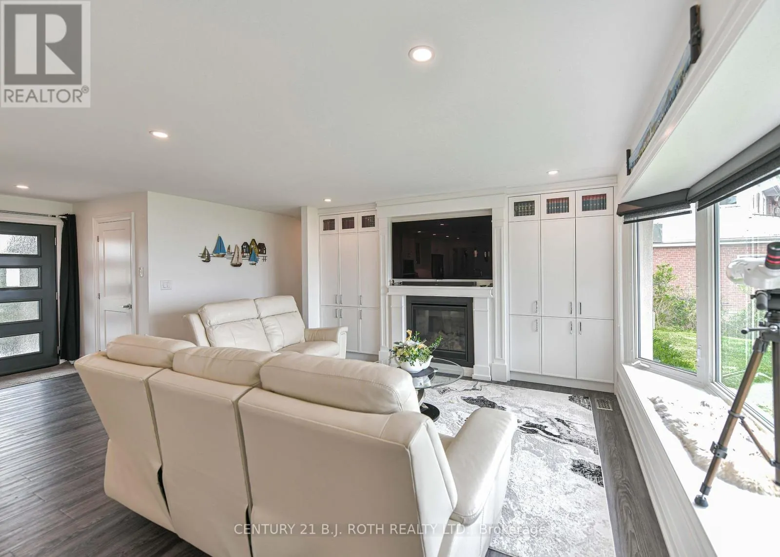 91 MOON POINT DRIVE