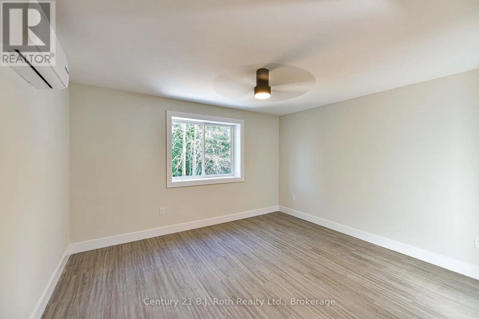 1 (MAIN) - 165 BARRIE ROAD #1 (Main)