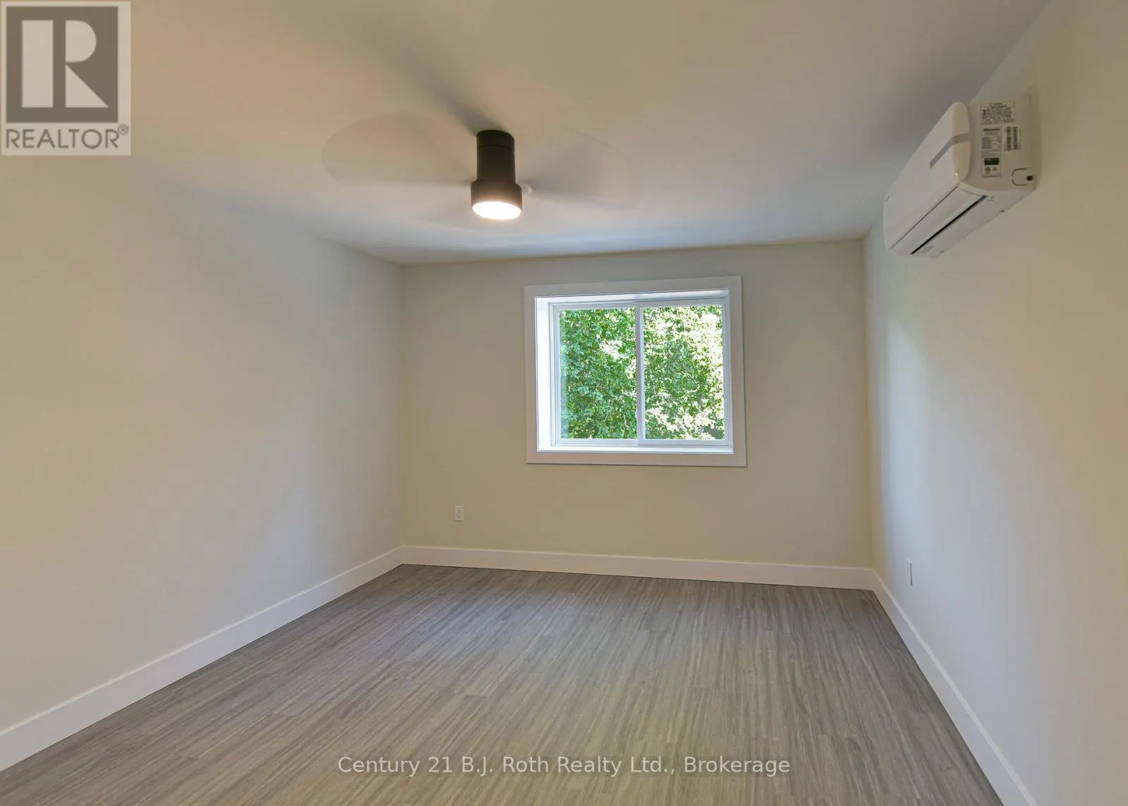 1 (MAIN) - 165 BARRIE ROAD #1 (Main)